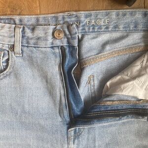 American eagle curvy mom jean - high rise - size US 6